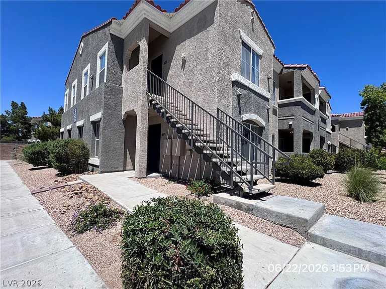 10245 S Maryland Pkwy #132 — Photo 3