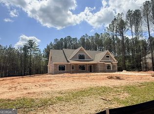 617 Shepherds Xing, Oxford, GA