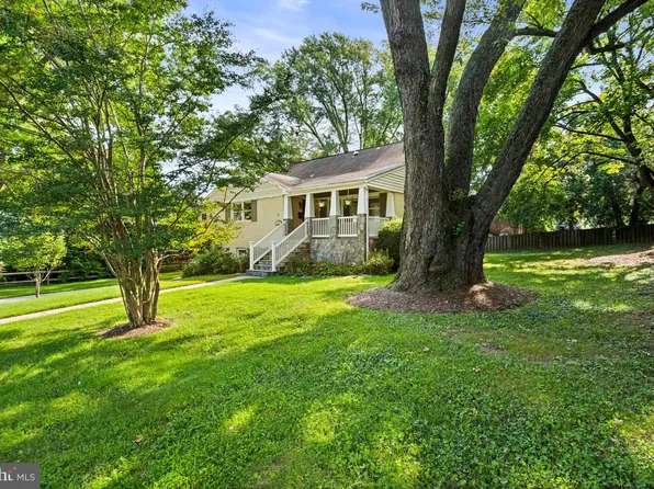 1919 Youngblood St, Mc Lean, VA 22101
