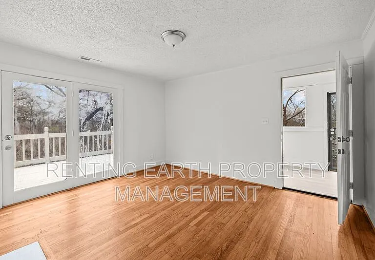 2712 24th St W — Photo 12