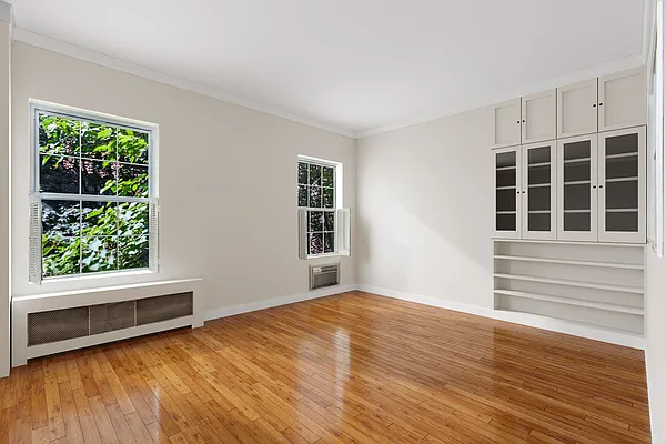 Sold by Compass | media 9