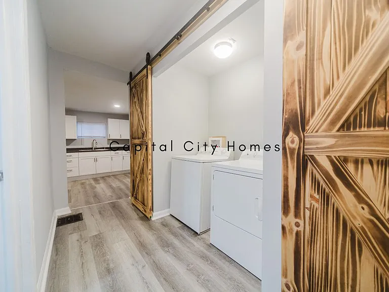 1308 W 18th St — Photo 8