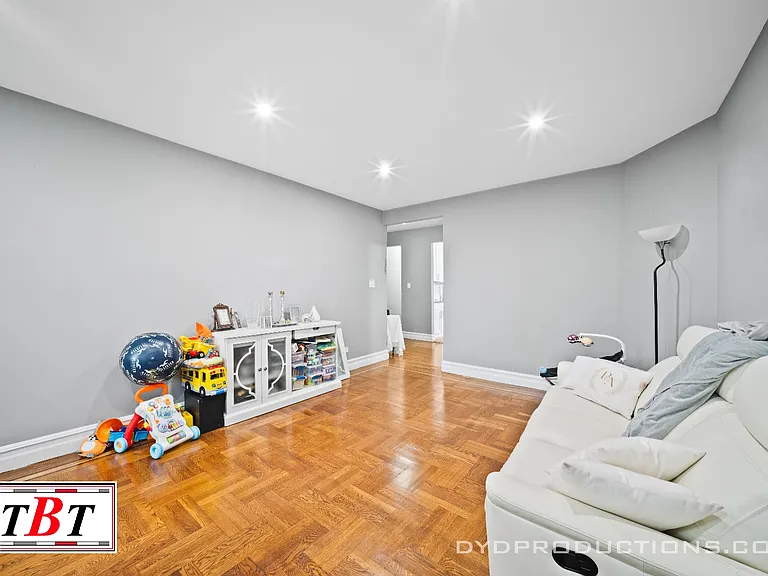 1730 E 18th St #5B — Photo 6