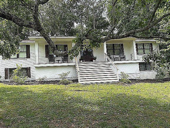 Wonderful home in amakanata