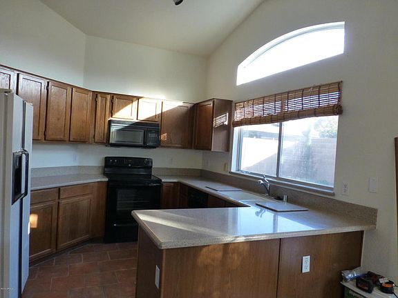 3rd image of 145 W Monona Dr