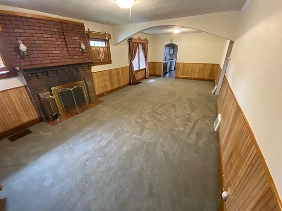 3rd image of 5002 Illinois St