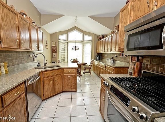 4th image of 10598 Brookridge Dr