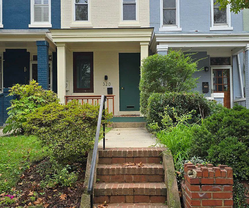 320 14th St NE