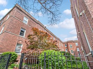 Berteau Flats, Chicago, IL 60618
