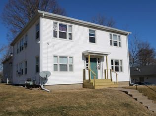 1208 Valley St APT 1, Burlington, IA 52601