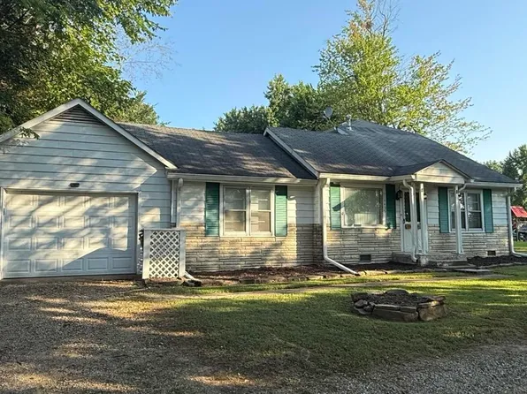 4435 Clinton Rd, Paducah, KY 42001