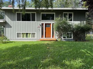 4010 Crosson Dr, Anchorage, AK 99517