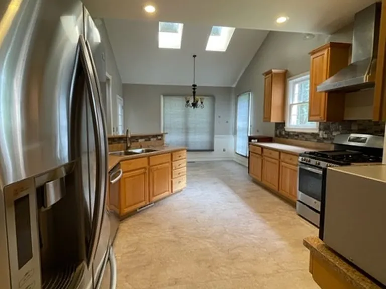 12023 Willingham Dr — Photo 12