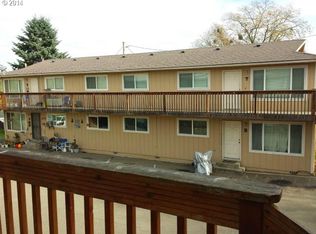 400 SE Carroll St, Winston, OR 97496