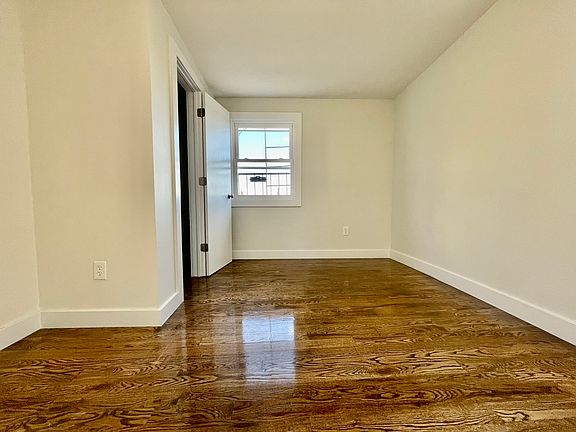 5th image of 158 Summit Ave #5E