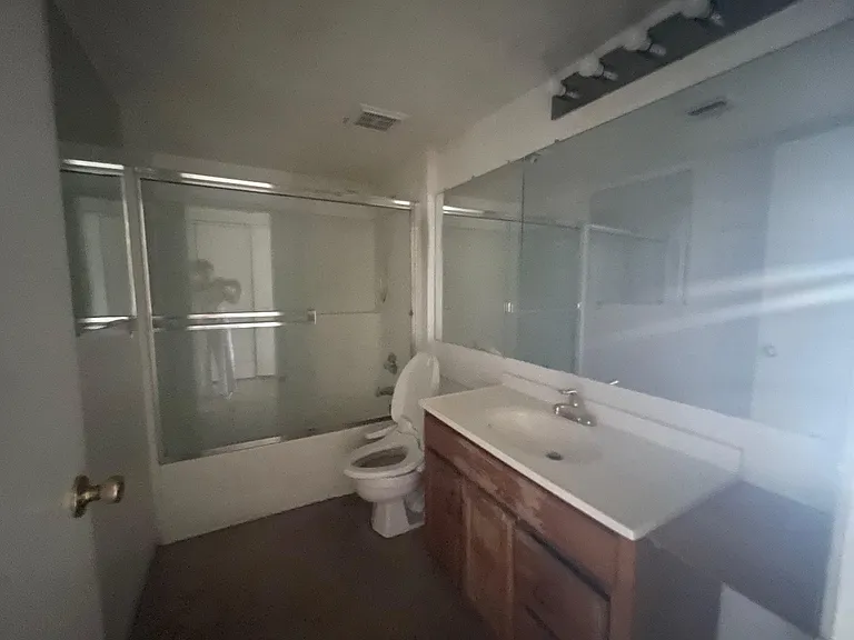3810 N Maryvale Pkwy #1090 — Photo 4