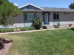 77 E Vista Ave, Leeds, UT 84746