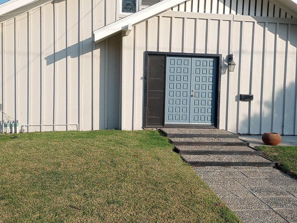 Front yard, facing Orange Street