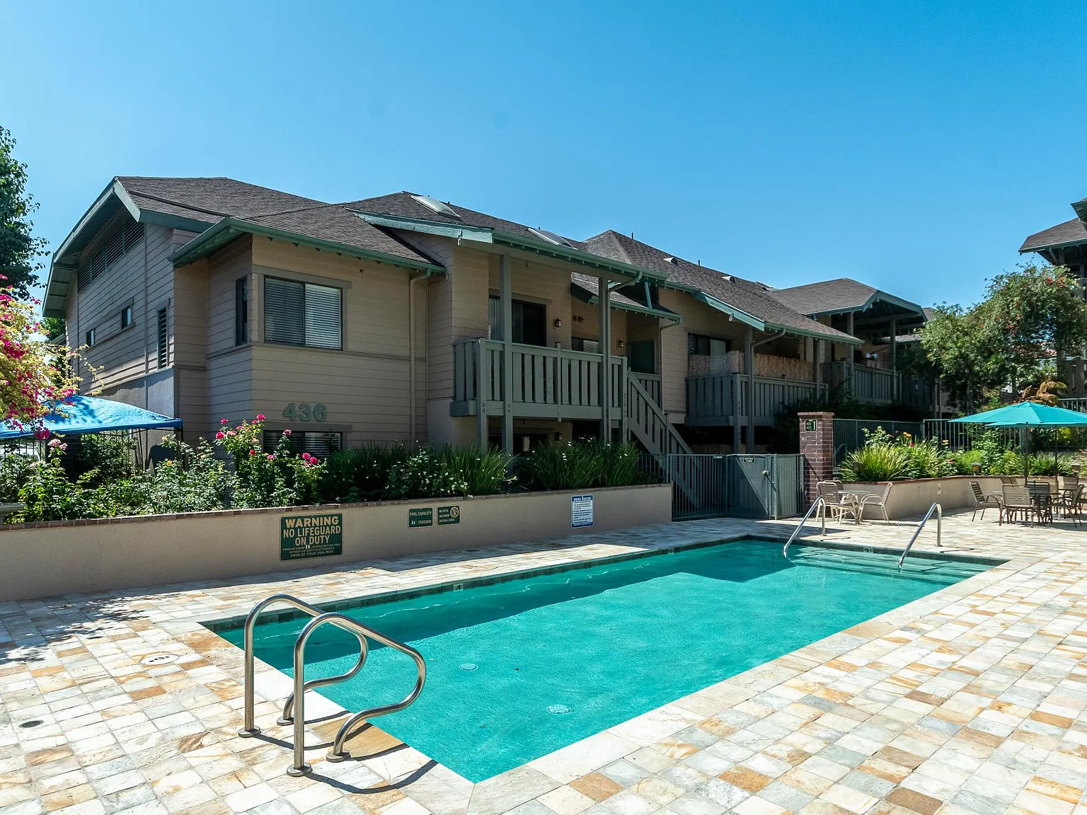 Windrose Place Pasadena — Photo 3