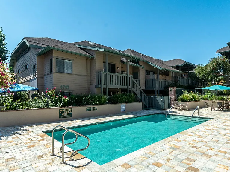 Windrose Place Pasadena — Photo 3