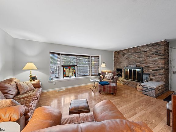 5th image of 6995 Carriage Hill Dr APT 102