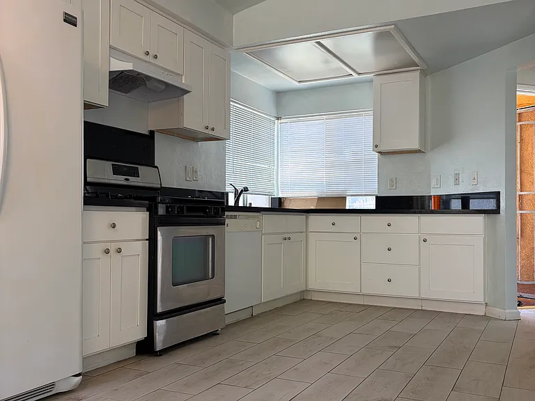 2552 Cottonwood Trl — Photo 14