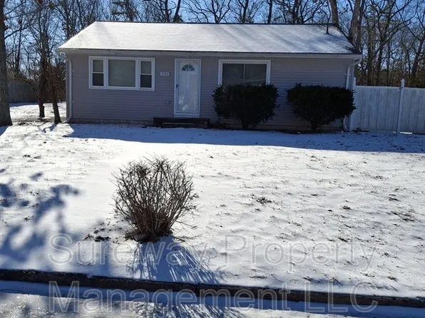 256 Father Keis Dr, Egg Harbor, NJ 08215