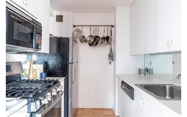 Rented by Douglas Elliman | media 9