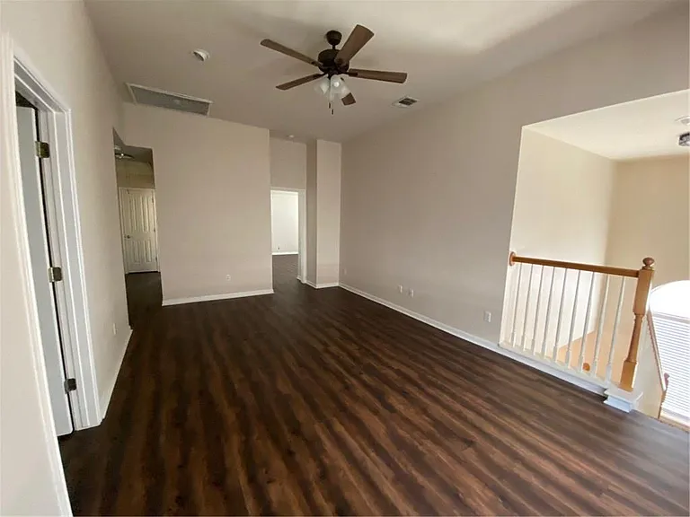 8811 Glen Canyon Dr — Photo 11