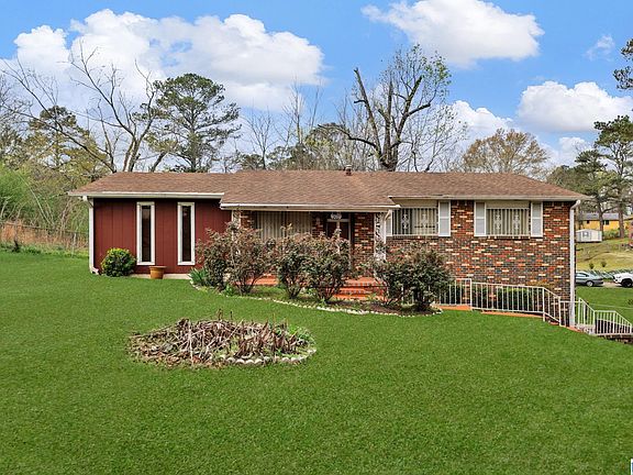 3rd image of 9208 Airport Rd