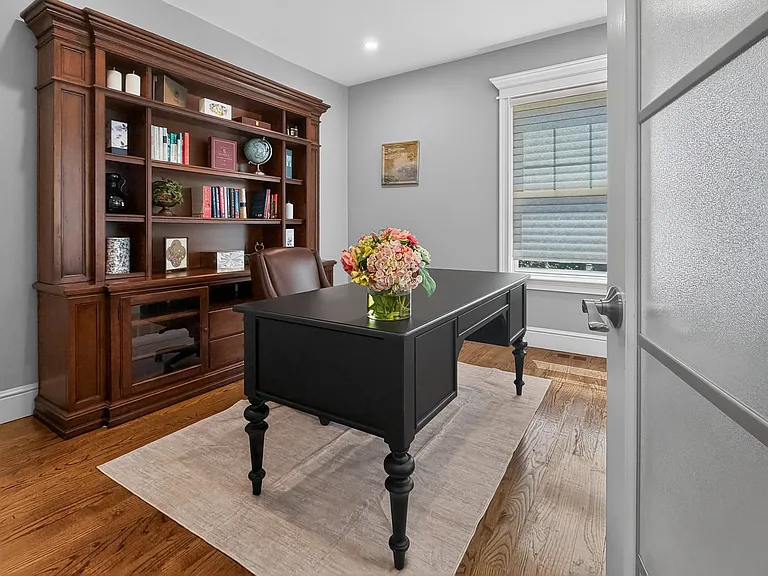 16 Walsh Rd — Photo 8