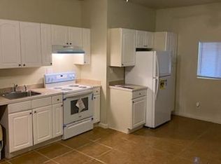 907 N Greenwood St, Pueblo, CO 81003
