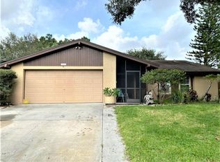 7105 Seabury Ct, Tampa, FL 33615