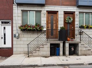 2229 Cross St, Philadelphia, PA 19146