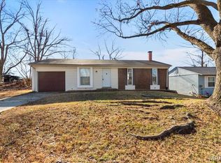 3051 Saint Daphne Dr, Saint Charles, MO 63301