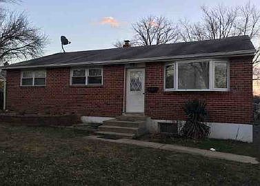 2nd image of 4 Holly Dr