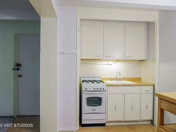 4th image of 1908 W Hood Ave APT 1B