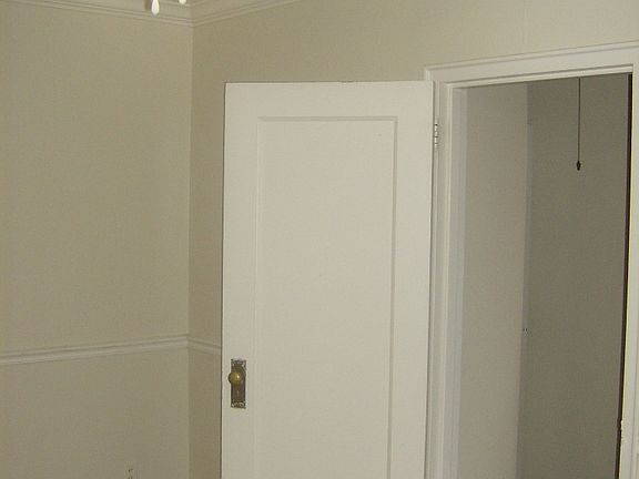 5th image of 38-26 213th St