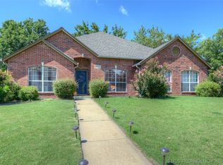 3820 W Galveston St, Broken Arrow, OK 74012