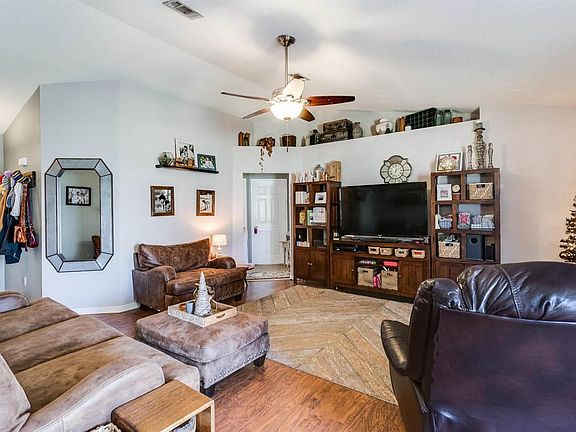 3rd image of 2153 Antillies Dr