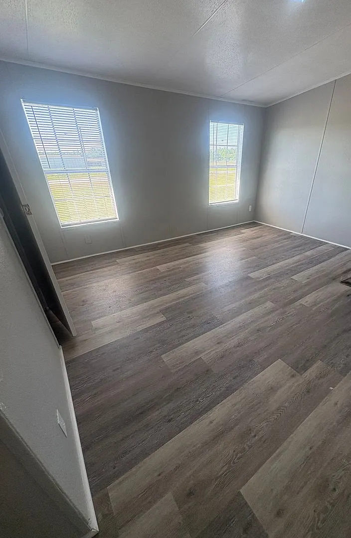 4 Bed/2 Bath Mobile Home — Photo 3
