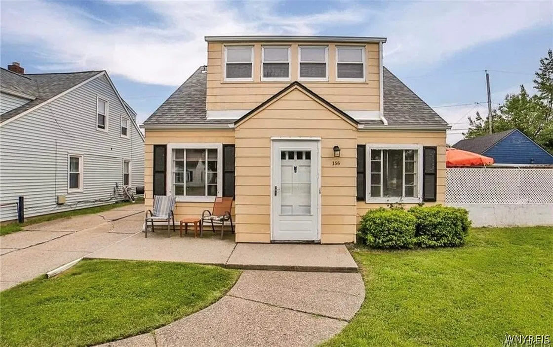 2 bed, 1.0 bath, 800 sqft, $1,400 — Photo 1