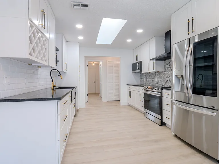 4907 Parson Brown Ln — Photo 23