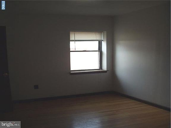 4th image of 1814 Callowhill St #2