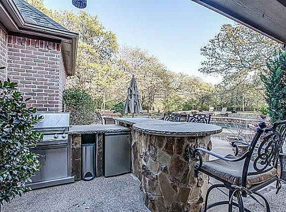 3rd image of 3204 Beaver Creek Dr