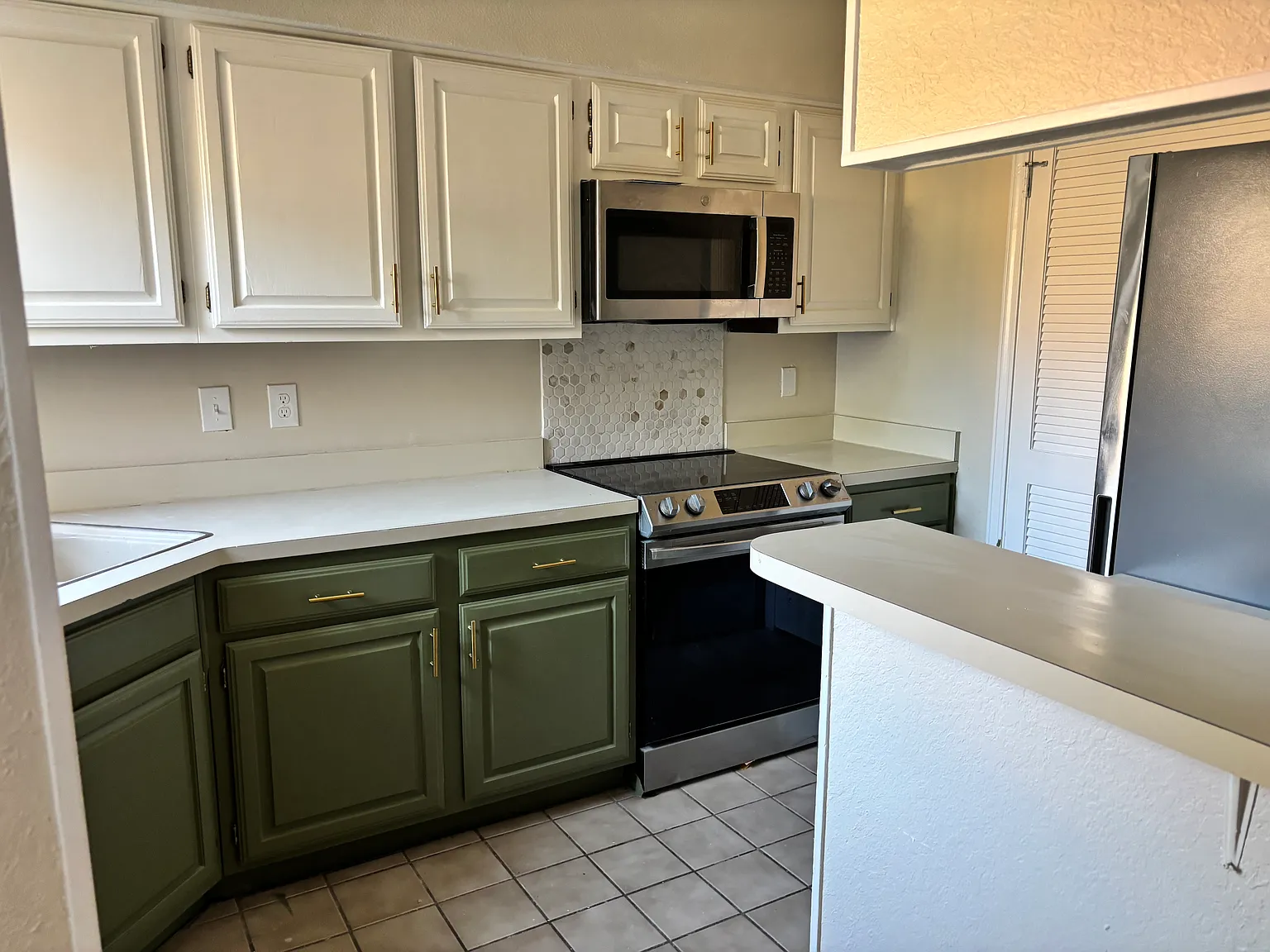 2 bed, 963 sqft, $1,650 — Photo 4