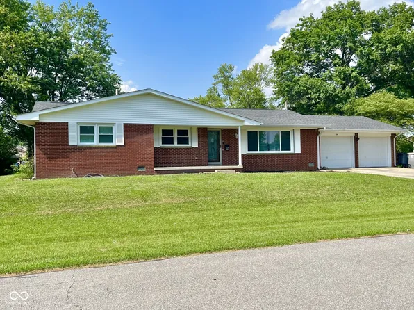104 W Meadowlark Dr, Seymour, IN 47274