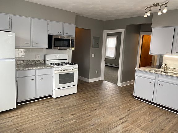 2nd image of 55 Potter St Floor 2