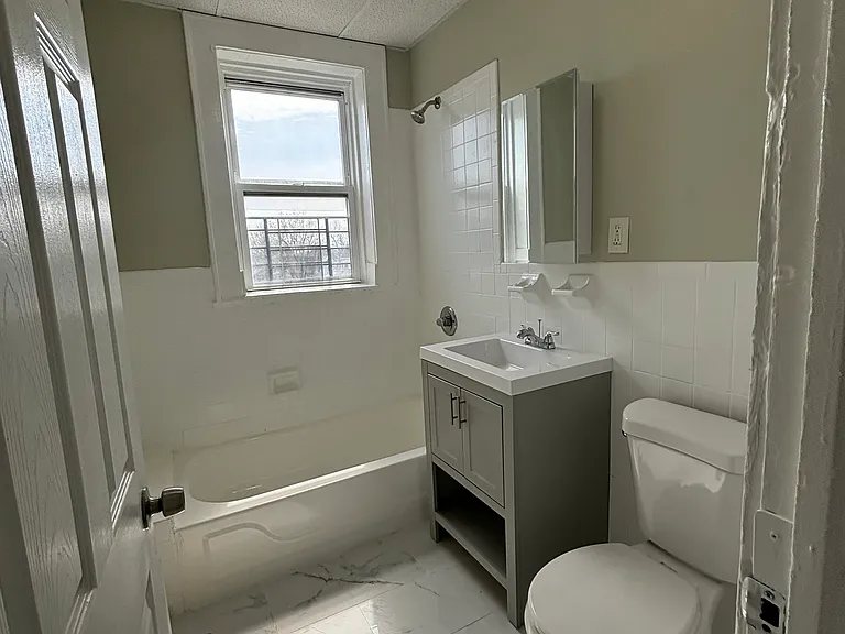 2 Columbia Ave #403 — Photo 7