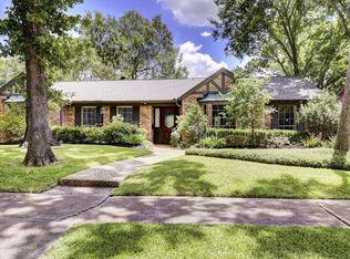 10723 Deerwood Rd, Houston, TX 77042